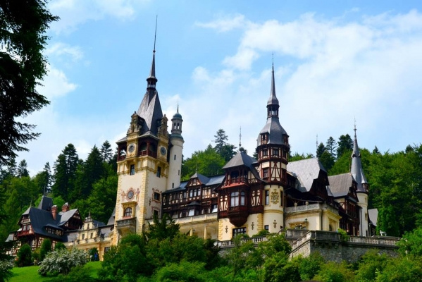 Dél-erdélyi kalandozás: pompás kastélyok és a Transzfogaras