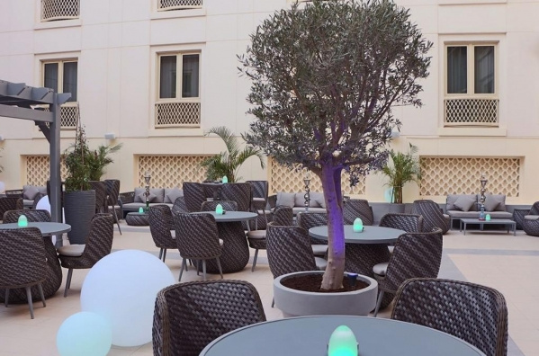 MÖVENPICK HOTEL & APARTMENTS BUR DUBAI *****