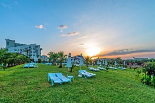 Royal Atlantis Spa & Resort *****