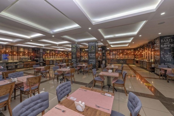 Armas Beach Hotel *****