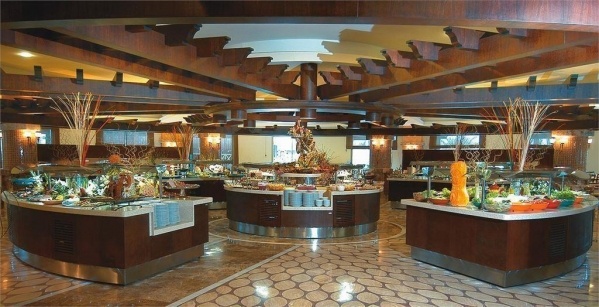 Royal Wings Hotel *****