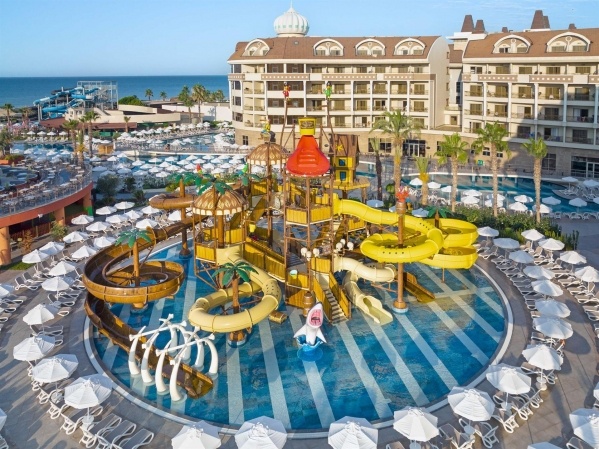 Kirman Belazur Resort & Spa *****