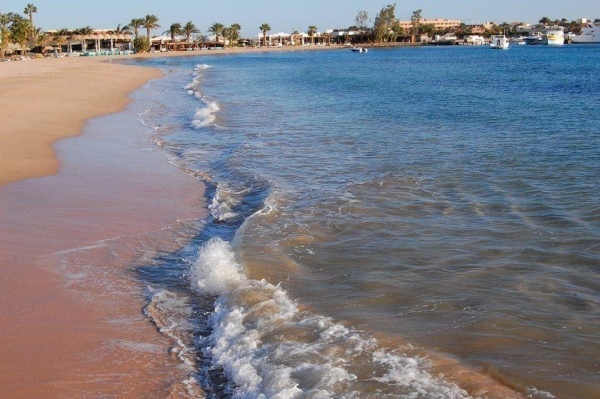 Lotus Bay Beach Resort ****