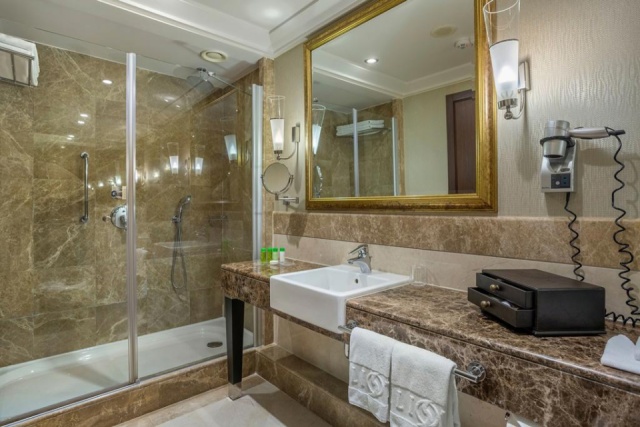 Calista Luxury Resort
