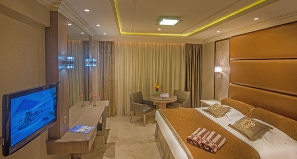 Adams Beach Resort Hotel Szilveszter 2025