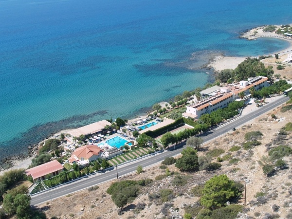 ILYSSION BEACH RESORT ****