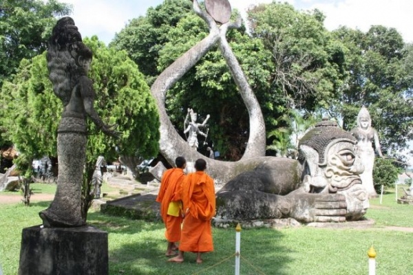 Észak-Vietnam-Laosz-Bangkok  - csoportos körutazás magyar idegenvezetéssel 2026.03.04-18.
