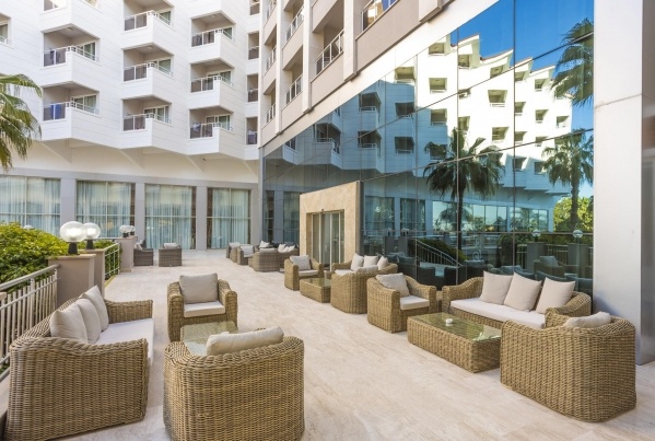 TERRACE BEACH RESORT  *****