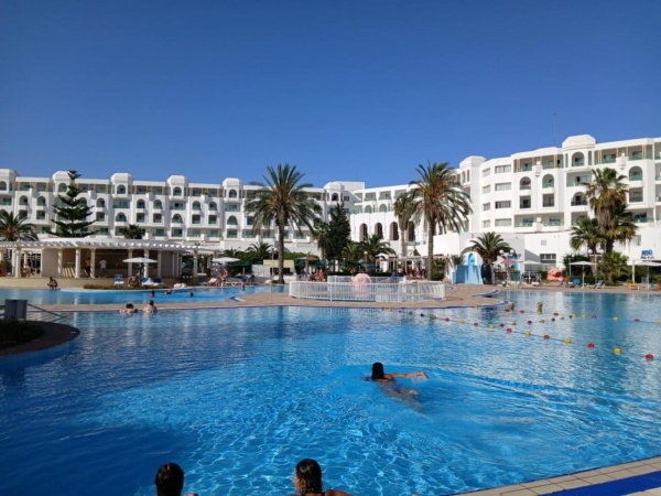 El Mouradi El Menzah **** Yasmine Hammamet repülővel