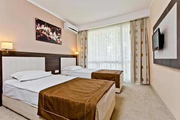 Dit Evrika Beach Club ****