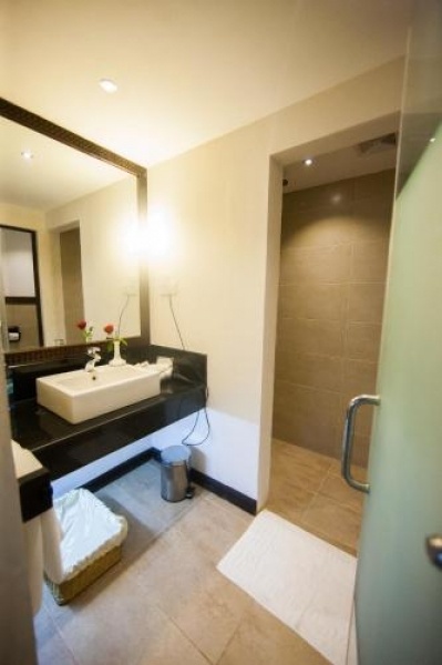 Jacaranda Indian Ocean Beach Resort****, FP/TP, repülővel