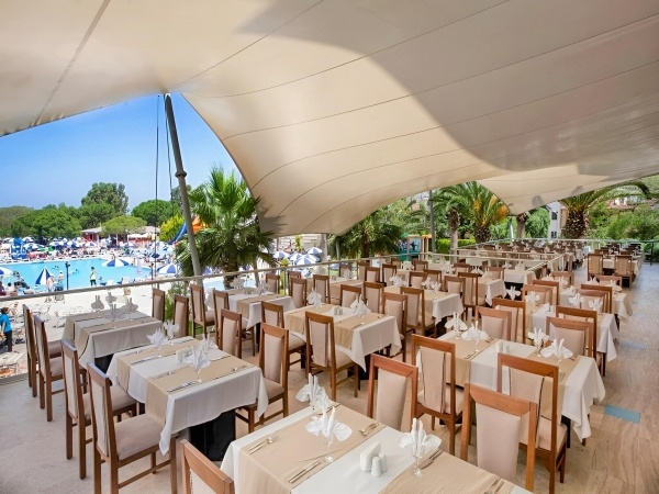 BATIHAN BEACH RESORT ****