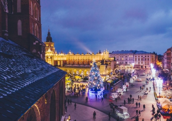 ADVENT KRAKKÓBAN ÉS ZÓLYOMBAN - Dél-lengyel barangolások - világörökségek ***