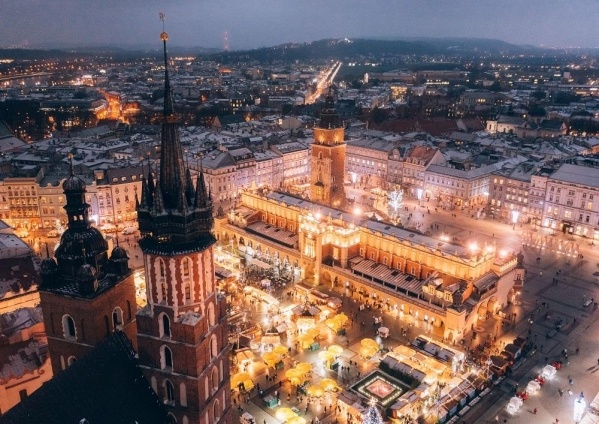 KARÁCSONY KRAKKÓBAN ÉS ZAKOPANÉBAN - Dél-lengyel barangolások - világörökségek ***