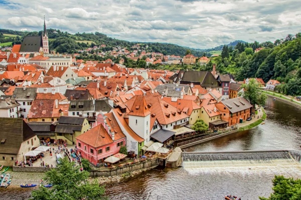 Mininyaralás Csehországban: Sör- és kastélytúra