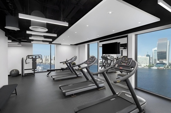 Canopy By Hilton Dubai Al Seef ****