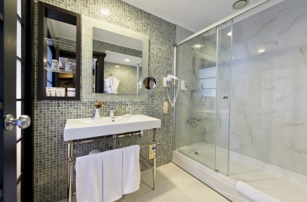 Limak Lara De Luxe Hotel & Resort *****