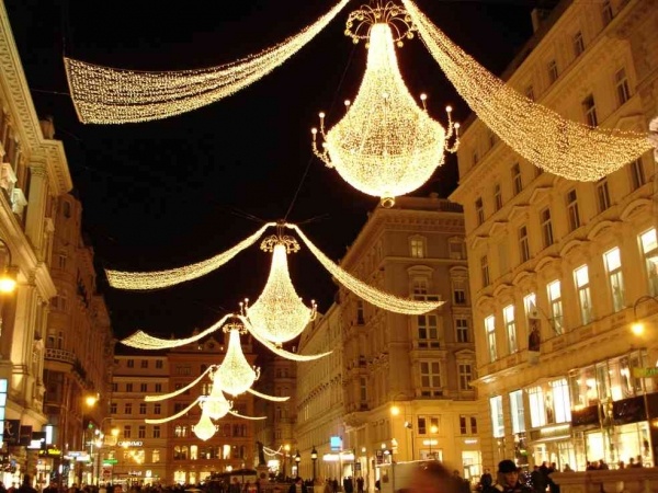 Advent Bécsben: a Schönbrunn-i kastély és szabadprogram rövid városnézéssel