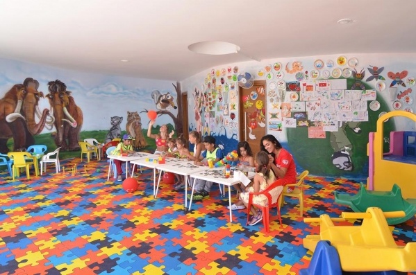 Grand Blue Sky International ****