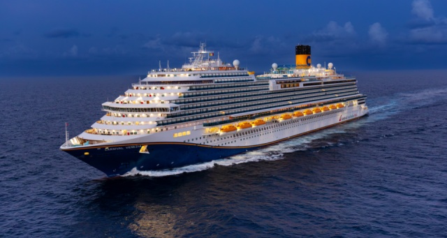 Felhőkarcolók és pálmafák - Carnival Cruise Line csoportos hajóút 2026. május