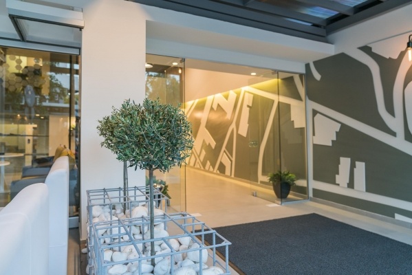 CITY CENTER RHODES ***