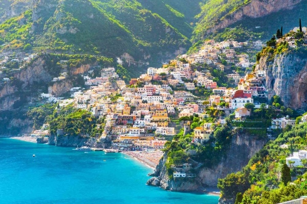 Nápolyi-öböltől az Amalfi-partokig