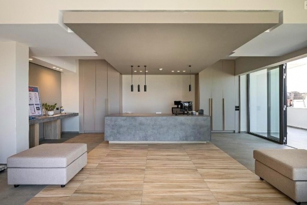 MARE BLUE AND SUITES  ****