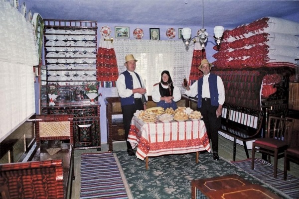 A Magyar Menyegző című film színhelyei: Erdély kincsei - Mezőség