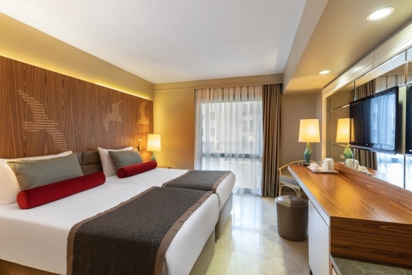 Paloma Perissia - 10 éjszakás