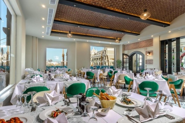 TITANIC ROYAL HOTEL ***** Hurghada repülővel