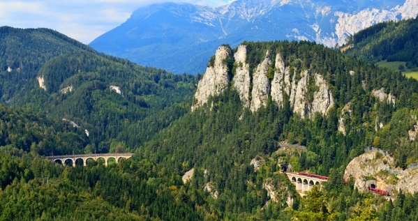 Semmeringi vonatozás és Mariazell Advent idején