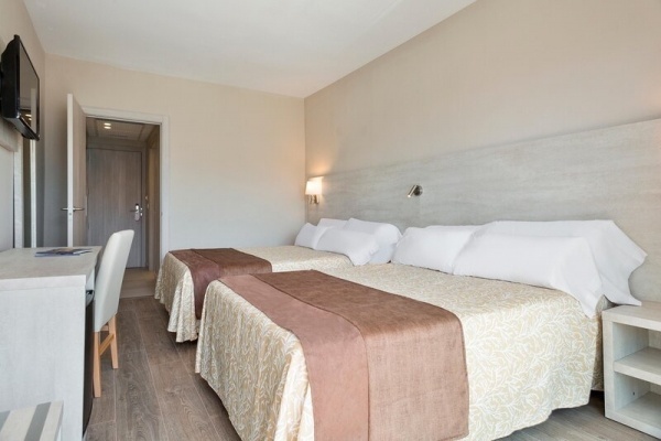 Hotel Best Negresco****FP/AI, repülővel