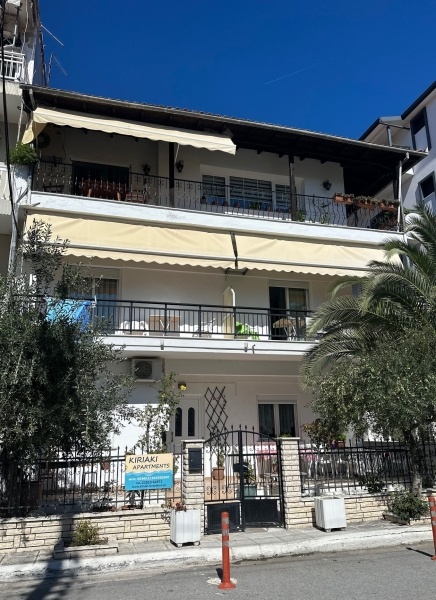 Kyriaki apartmanház, egyénileg