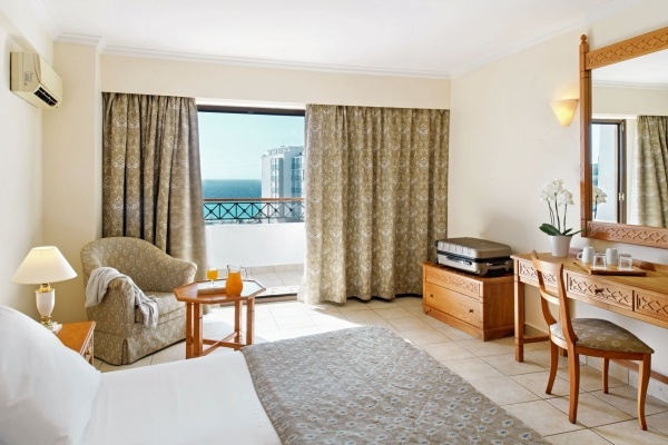 Hotel Mitsis Petit Palais **** RE/FP/AI, repülővel