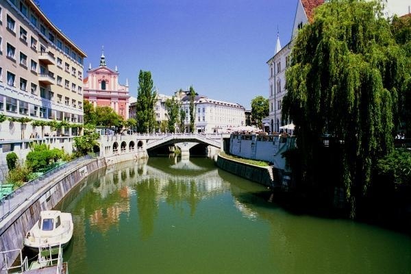 Szlovénia - A kis ékszerdoboz, busszal