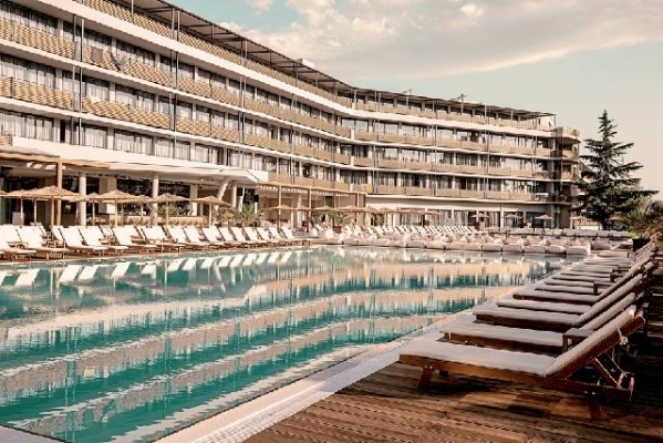 Sunny Beach Club **** - RE 16+, repülővel