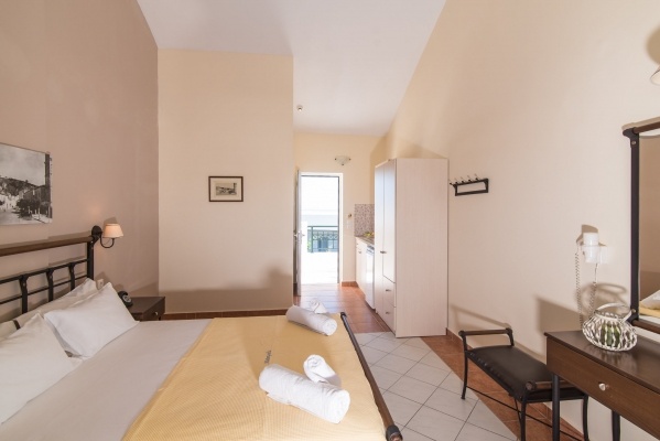 Hotel Maistrali **** AI, repülővel