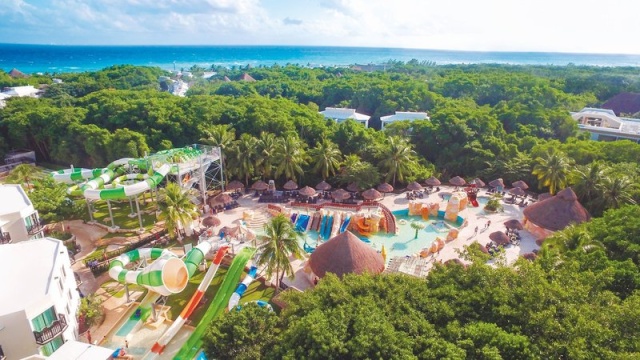 Sandos Caracol Nature Resort & Water Park