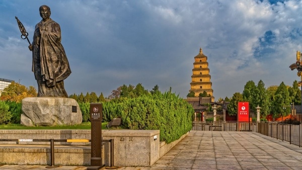 KÍNA ÉS HONGKONG CSODÁI