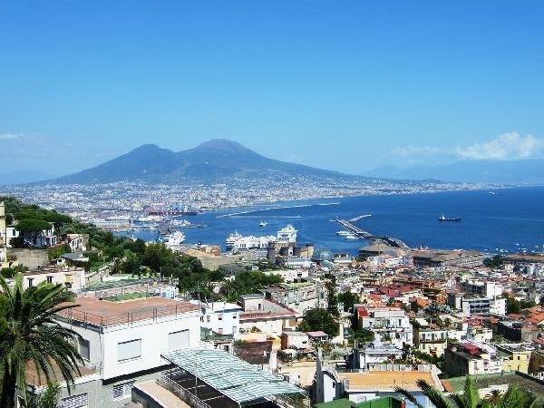 Szilveszter Nápolyban, repülővel