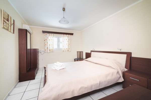 GEORGINA INN ***