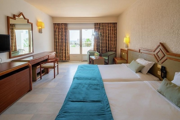 SOL AZUR BEACH & CONGRESS  ****