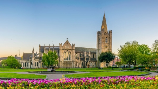 DUBLIN ***