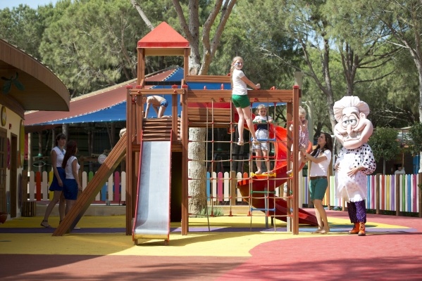 XANADU RESORT *****
