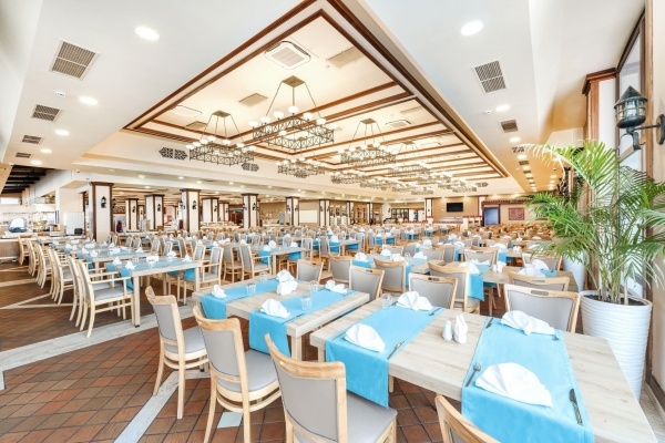 SALAMIS BAY CONTI RESORT *****