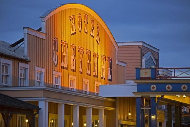 Disneyland csoportosan, párizsi városnézéssel 2026. szeptember 16 - 19. - Disney Hotel Cheyenne ***