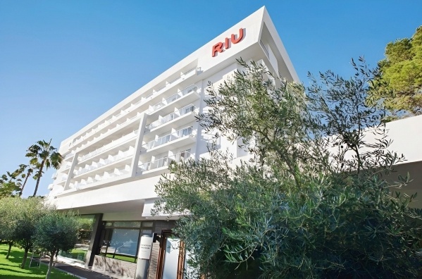 RIU FESTIVAL ****