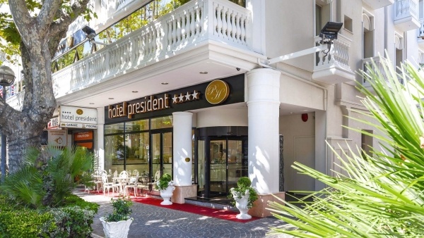 President - 11 éjszakás