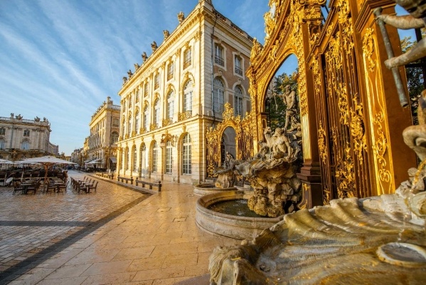 FRANCIA FÖLD KINCSEI (REPÜLŐVEL)