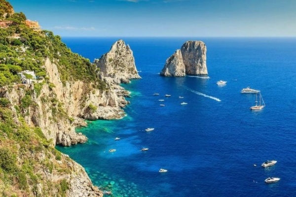 Nápoly, Capri, Pompeji és az Amalfi-part - csoportos utazás az őszi szünetben 2026.10.23-27.
